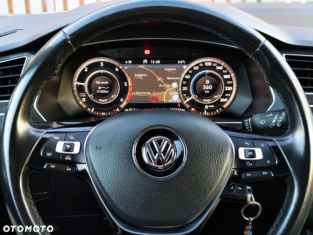 Volkswagen Tiguan 2.0 TDI SCR R-Line - 23