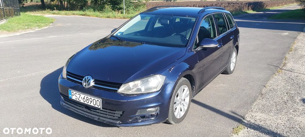 Volkswagen Golf - 1