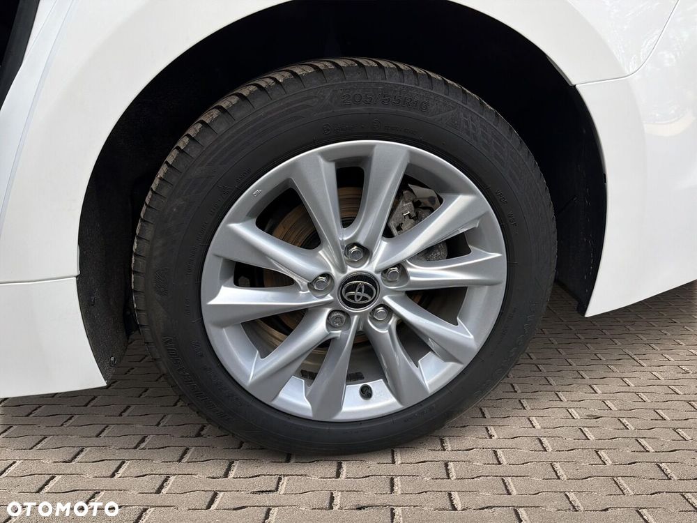 Toyota Corolla 1.8 Hybrid Comfort - 28