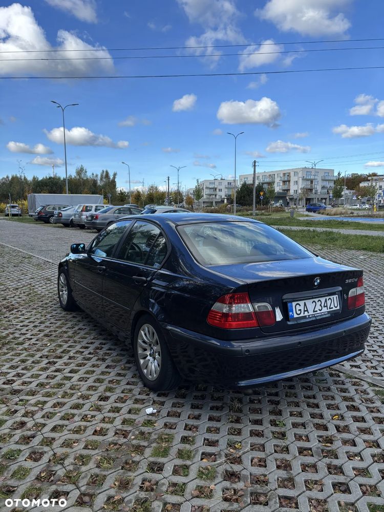 BMW Seria 3 320d - 4