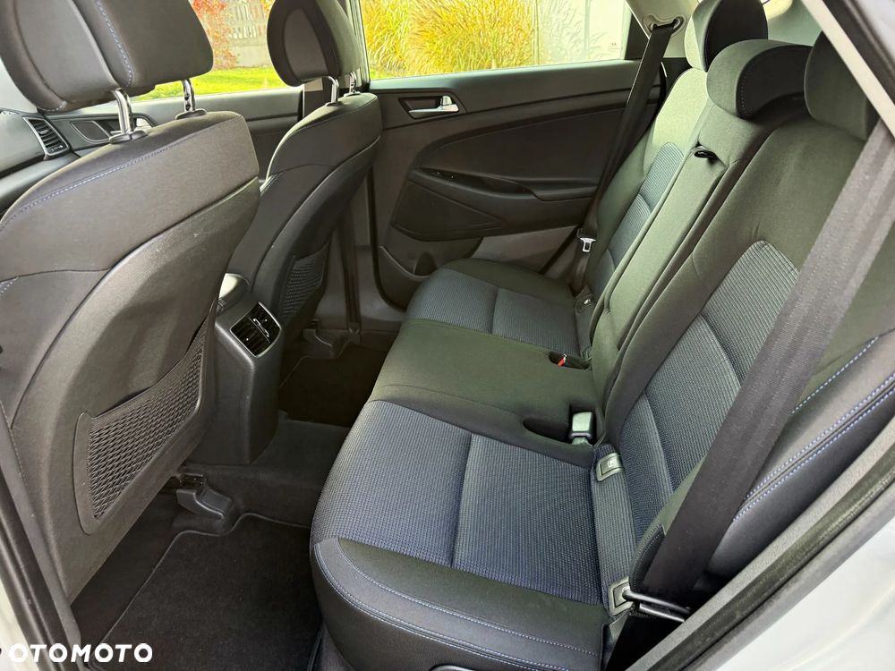 Hyundai Tucson blue 1.7 CRDi 2WD Style - 27