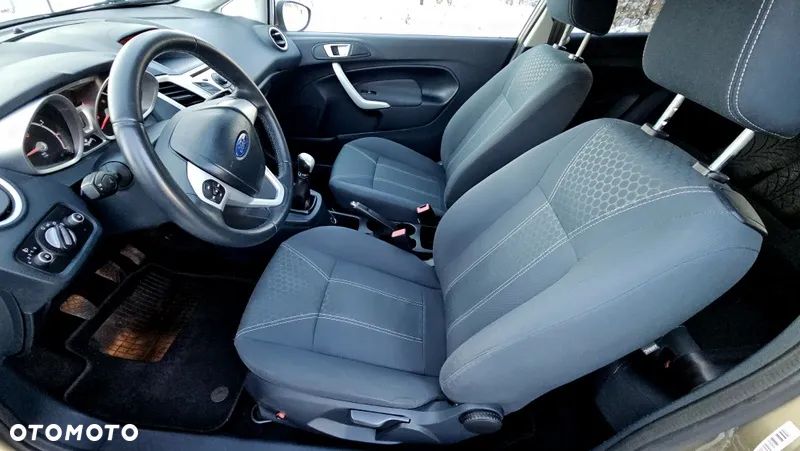 Ford Fiesta 1.4 Titanium - 25