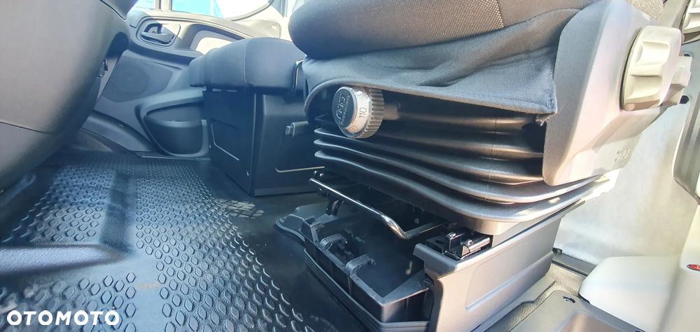 Iveco DAILY 35S18 - 19