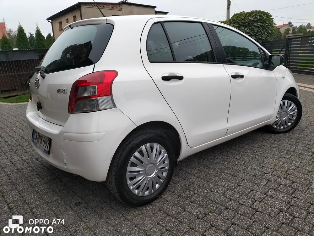 Toyota Yaris 1.0 Sol - 4