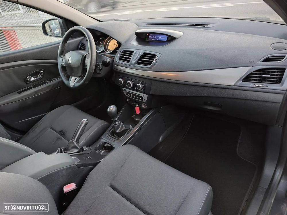 Renault Mégane Sport Tourer 1.5 dCi Dynamique S - 9