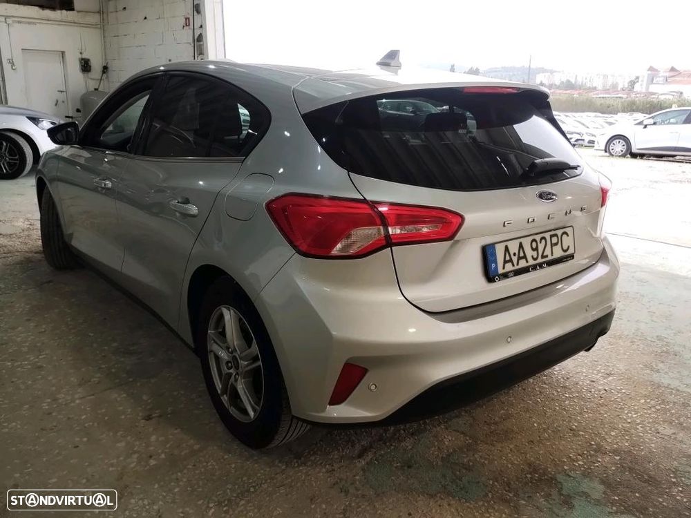 Ford Focus 1.5 TDCi ECOBlue Business Aut. - 2