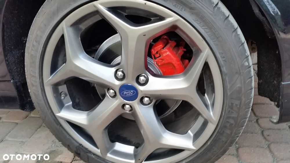 Ford Focus ST - 16