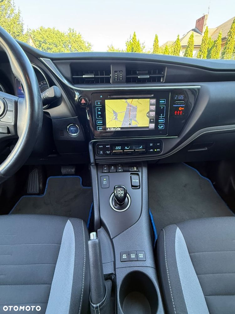 Toyota Auris 1.8 HSD Luna - 28