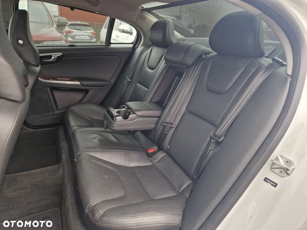 Volvo S60 - 27