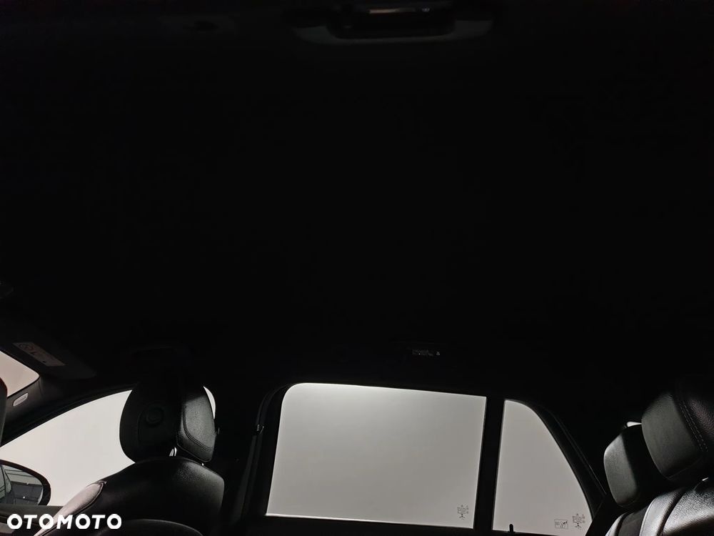 Mercedes-Benz Klasa E 300 de 4Matic 9G-TRONIC AMG Line - 31