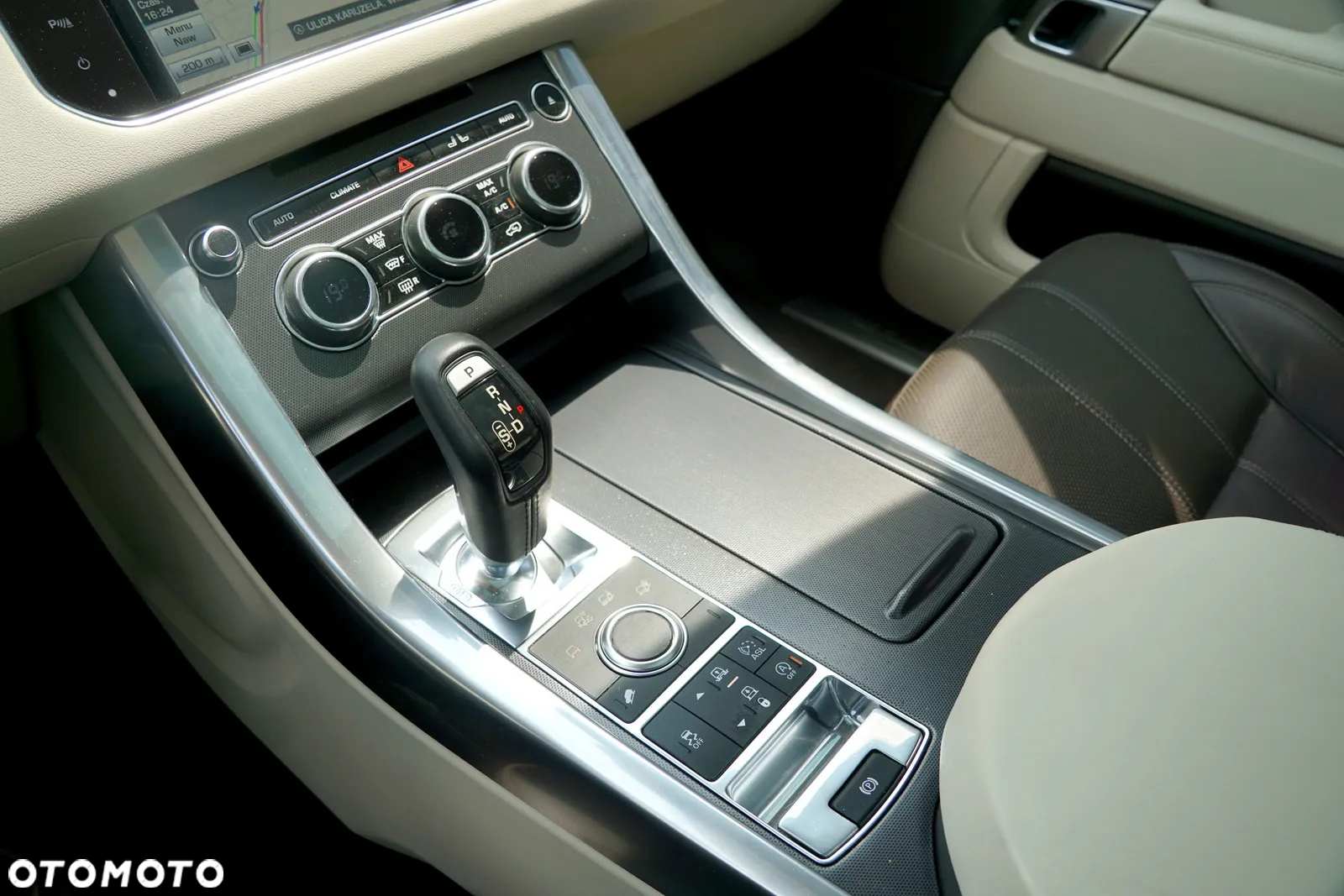 Land Rover Range Rover Sport S 3.0 TD V6 HSE - 33