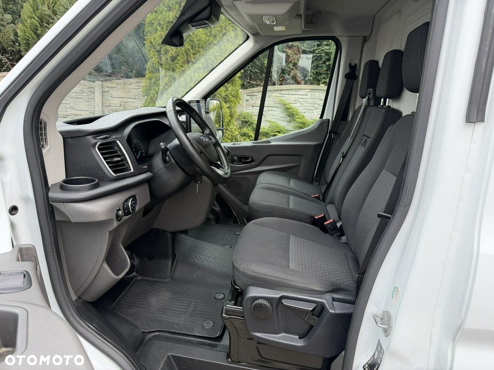 Ford Transit - 17