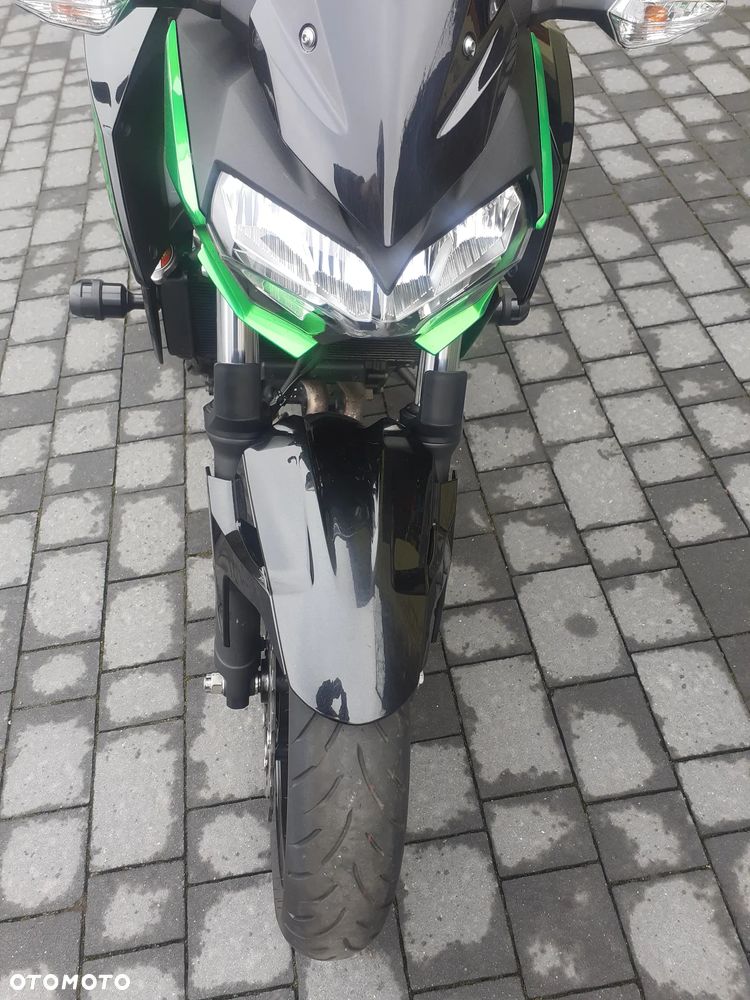 Kawasaki Z - 12