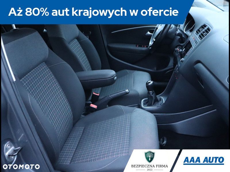 Volkswagen Polo - 10