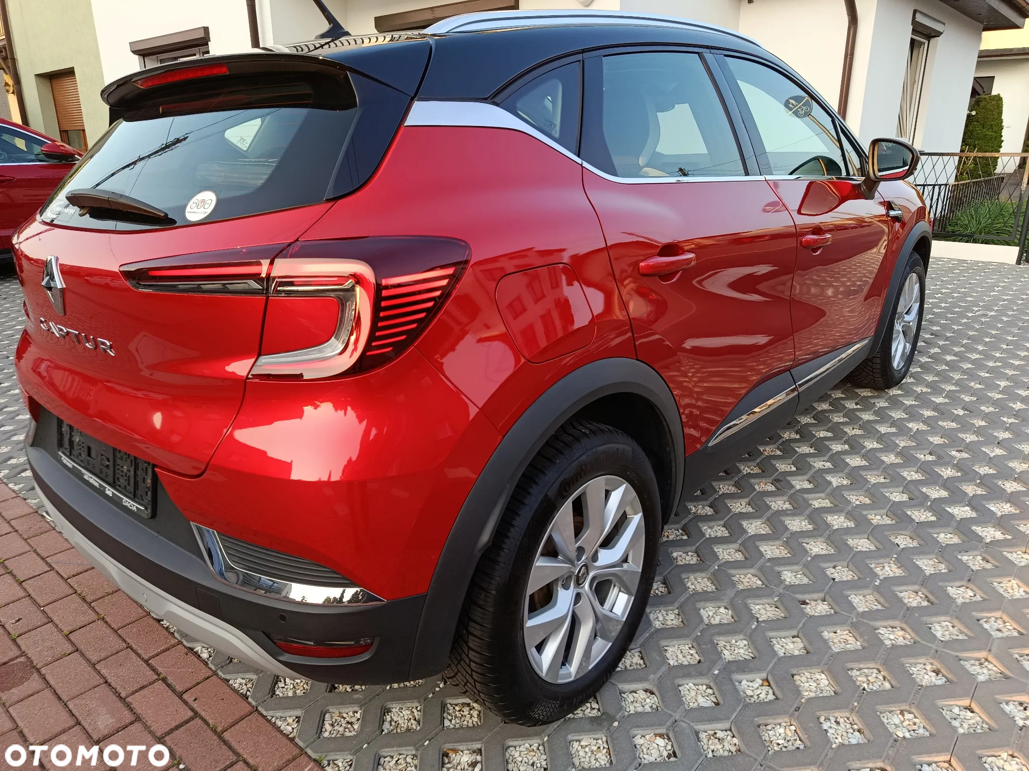 Renault Captur TCe 130 EDC GPF BUSINESS EDITION - 28