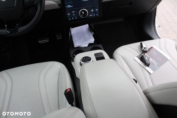 Ford Mustang Mach-E AWD PREMIUM - 40