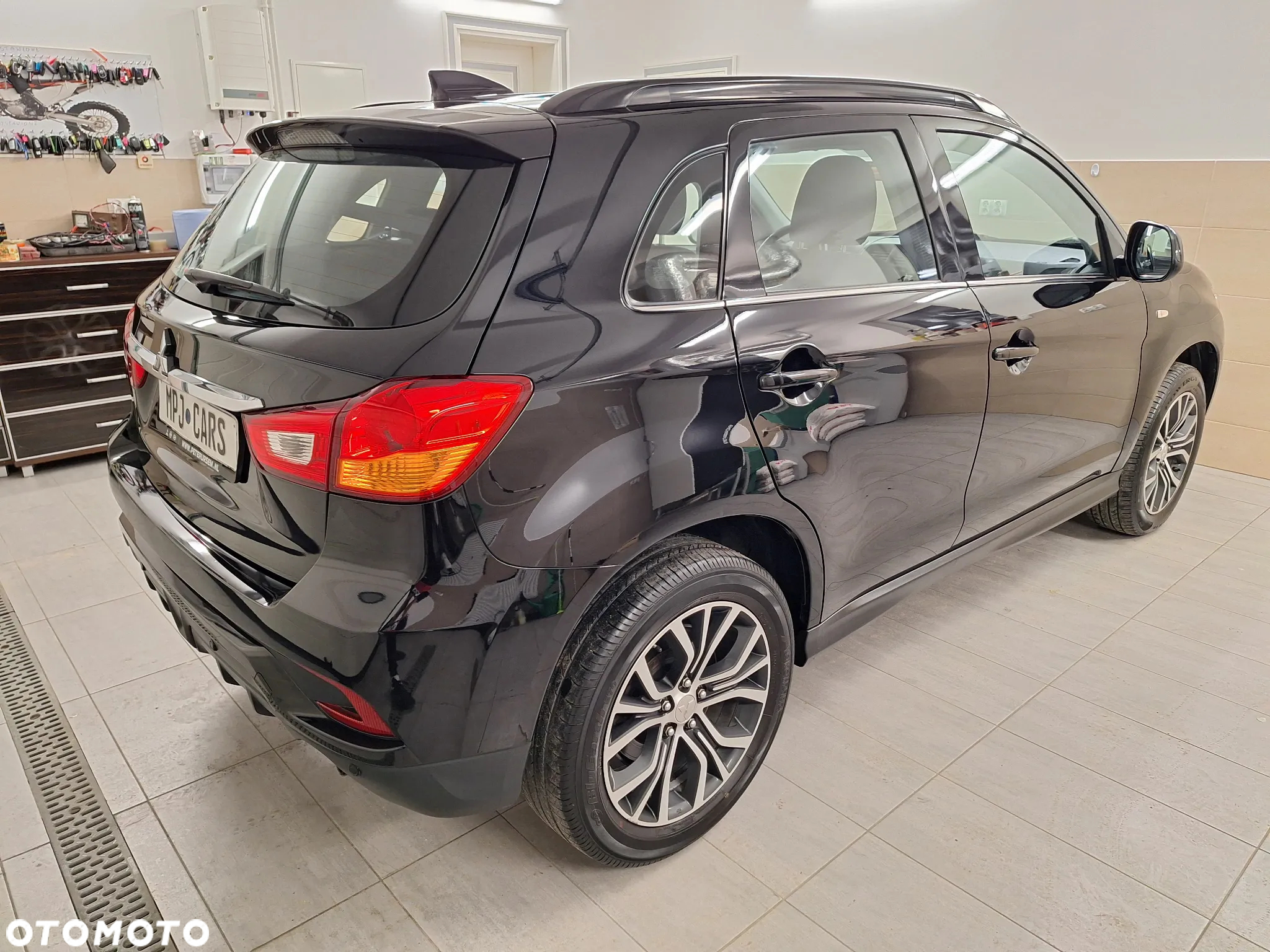 Mitsubishi ASX 1.6 2WD Diamant Edition+ - 12
