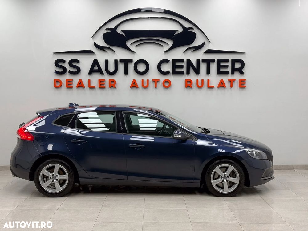 Volvo V40 D4 Kinetic - 9