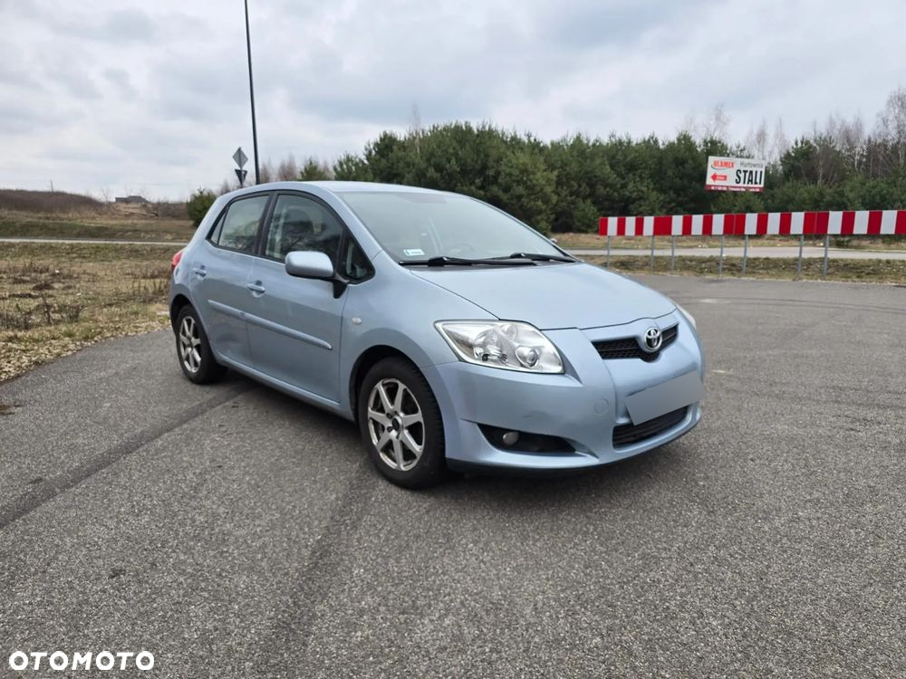 Toyota Auris - 14