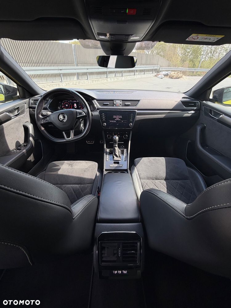 Skoda Superb 2.0 TSI Sportline DSG - 17