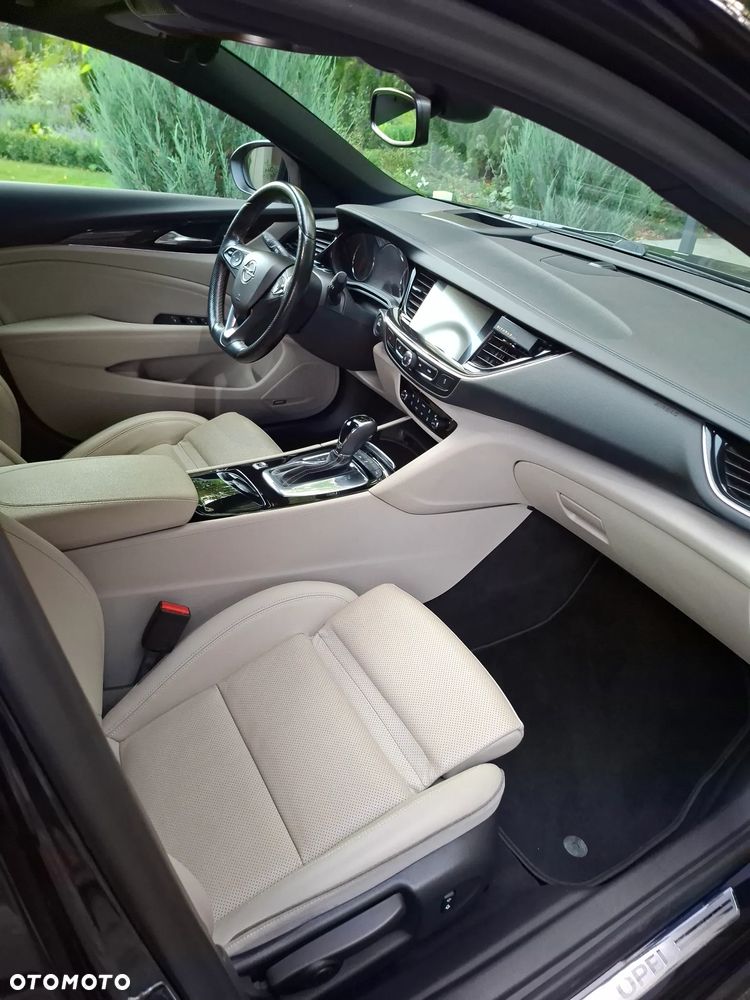 Opel Insignia 2.0 T 4x4 Innovation S&S - 10