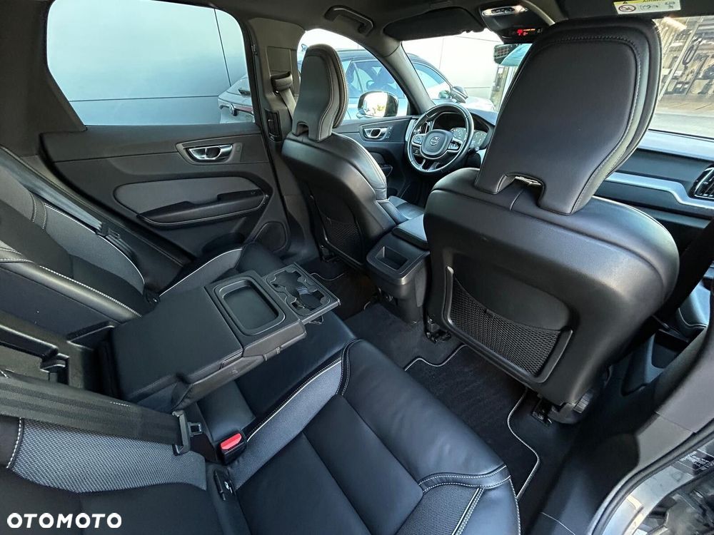 Volvo XC 60 D4 R-Design - 8