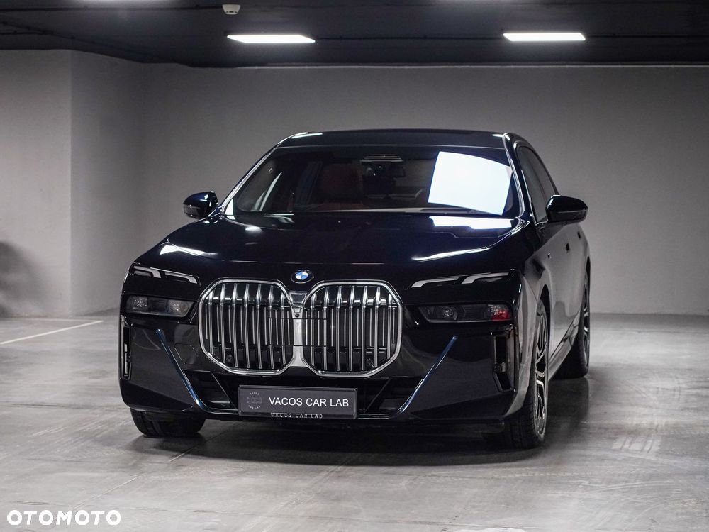 BMW Seria 7 - 37