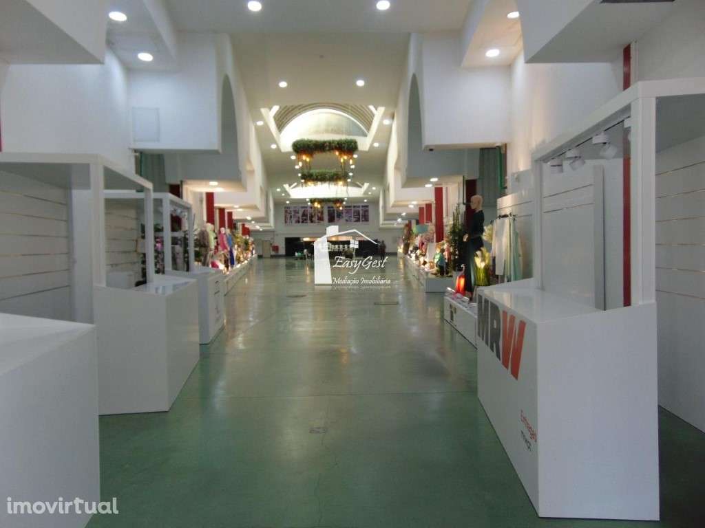 Loja em Centro Comercial mais famoso do Porto Alto - Grande imagem: 5/18