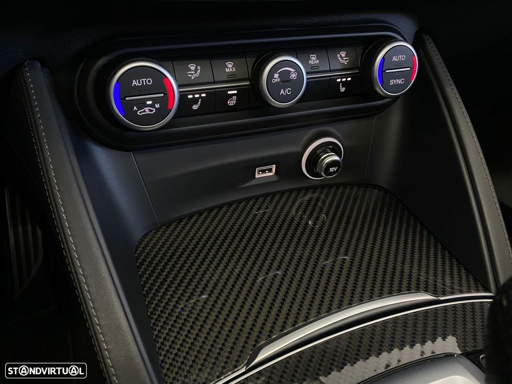 Alfa Romeo Stelvio 2.9 T Quadrifoglio AT8 Q4 - 28