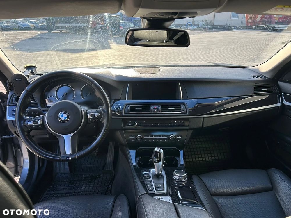 BMW Seria 5 530d xDrive - 8