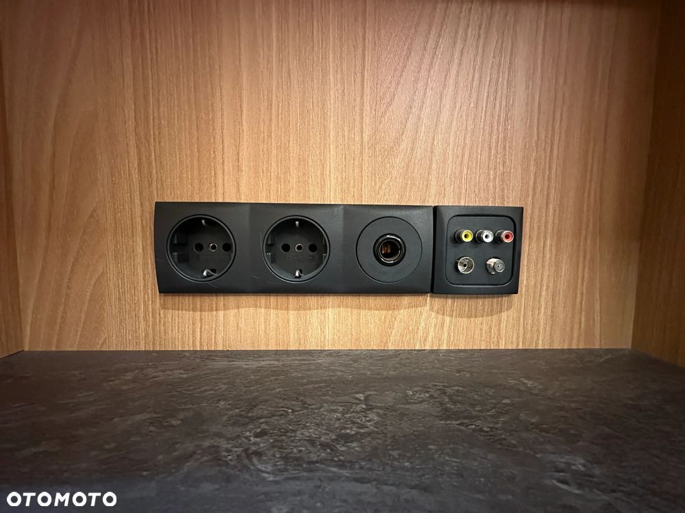 KNAUS 420 SUDWIND SILVER SELECTION z napędem i markizą !!! - 25