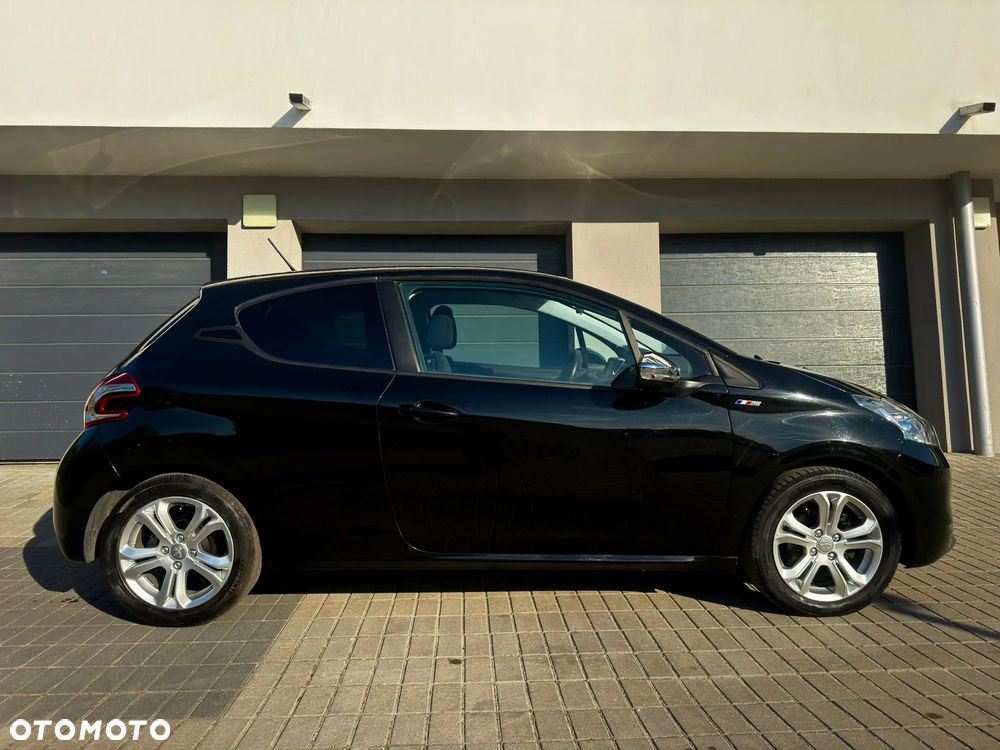 Peugeot 208 82 PureTech Style - 10