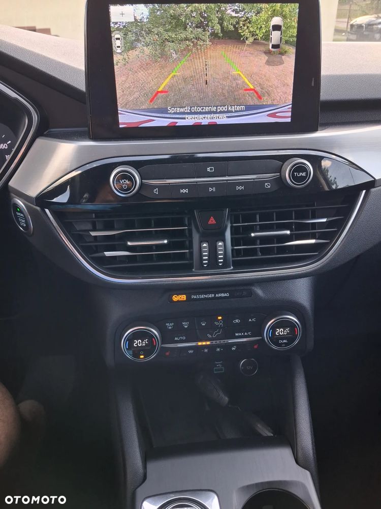 Ford Kuga - 11