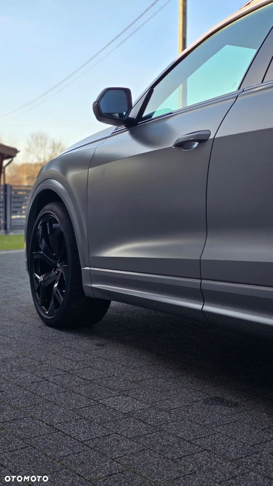 Audi RS Q8 TFSI Quattro Tiptronic - 3