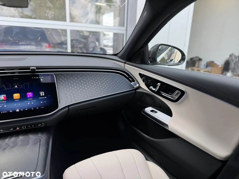 Mercedes-Benz Klasa E 220 d 4Matic 9G-TRONIC - 16
