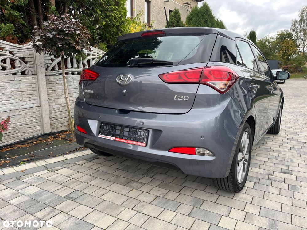 Hyundai i20 - 18