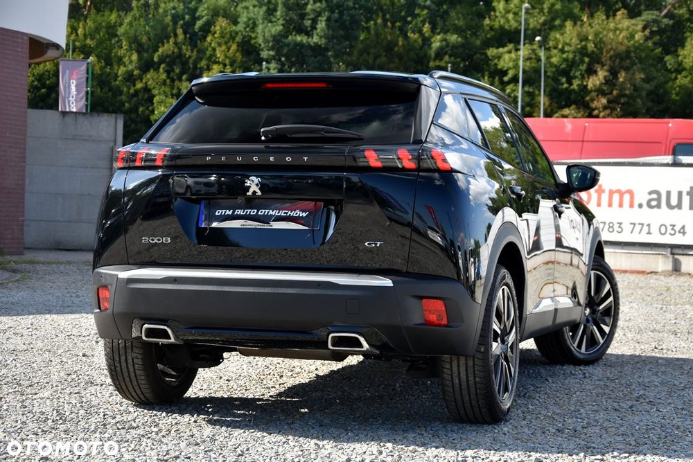 Peugeot 2008 PureTech 130 EAT8 GT - 15