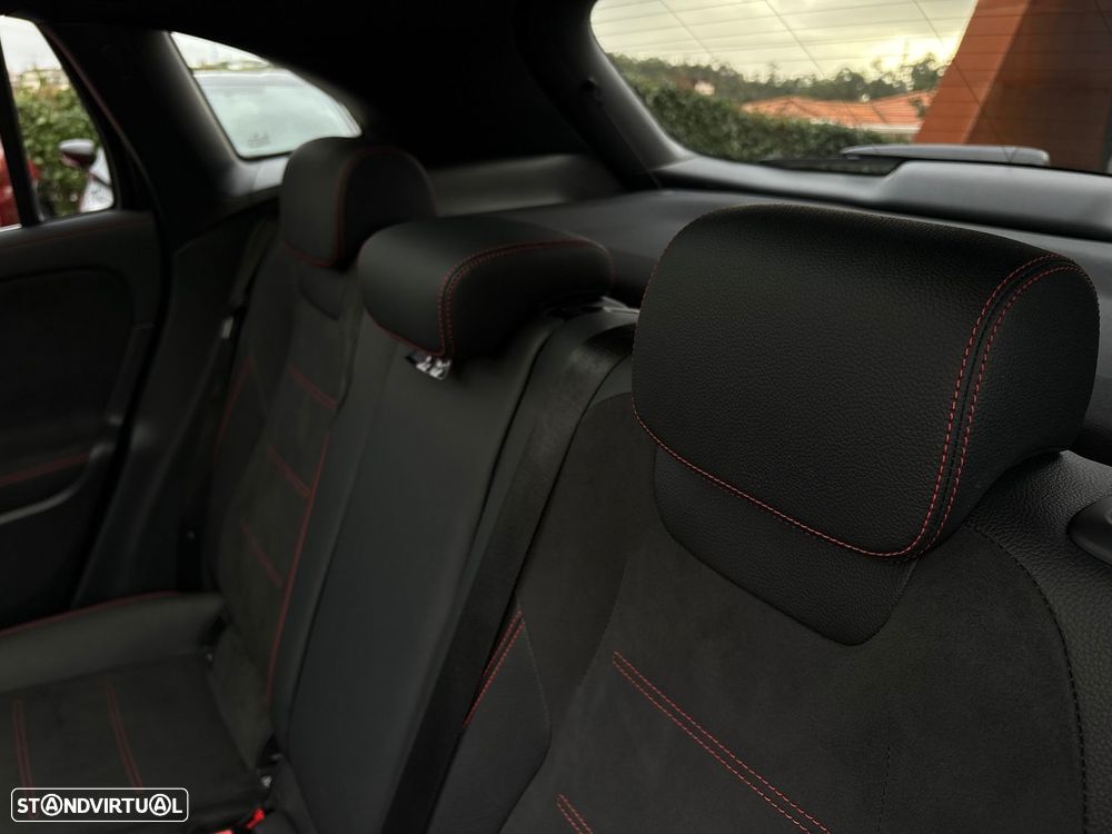 Mercedes-Benz GLA 250 e AMG Line - 27