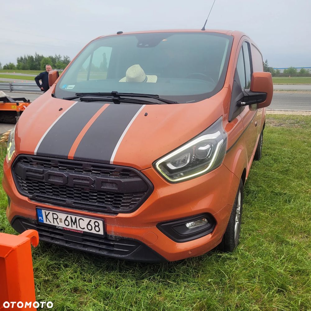 Ford TRANSIT CUSTOM - 18