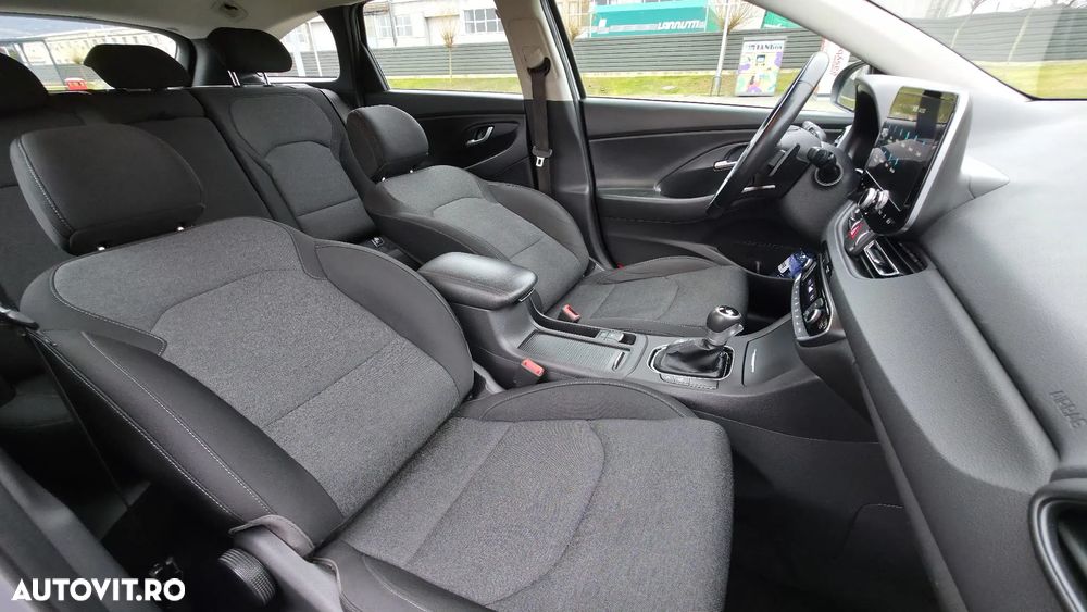 Hyundai i30 1.6 CRDI DCT Trend - 2