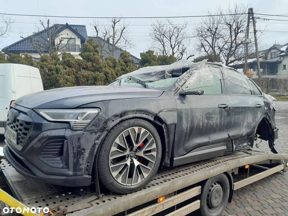 Audi Q8 55 TFSIe quattro tiptronic - 4