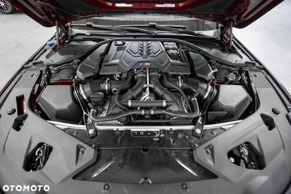 BMW M8 Competition - 25