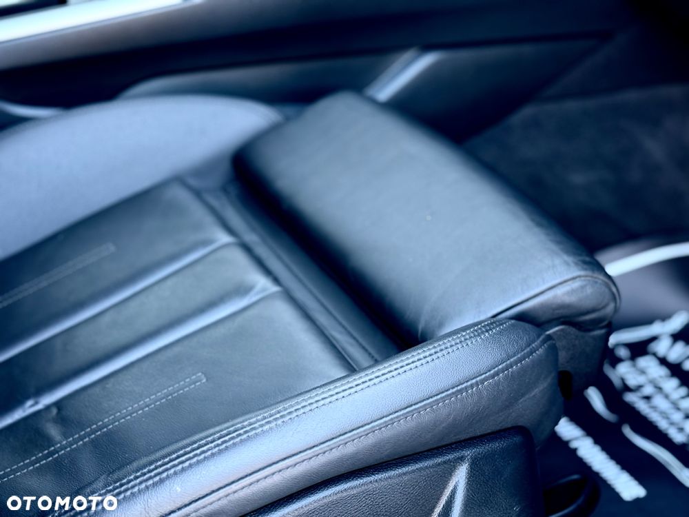 Audi A4 Avant 35 TDI S tronic S line - 34