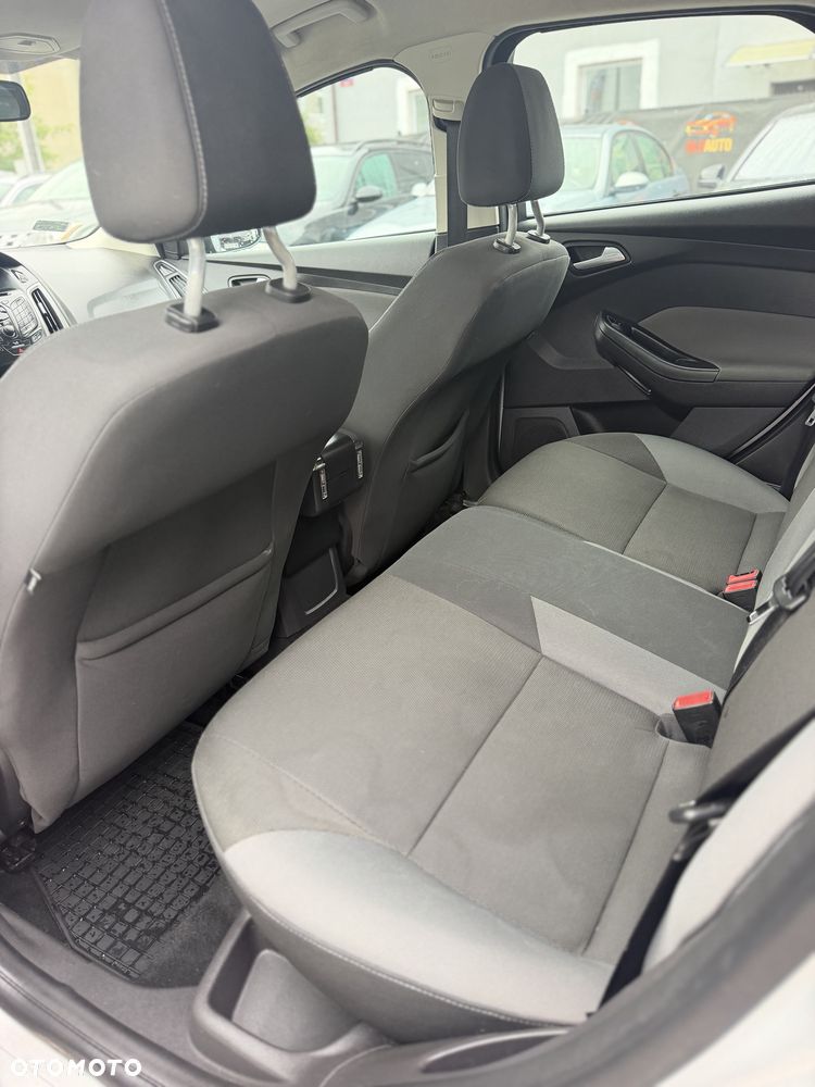 Ford Focus - 8