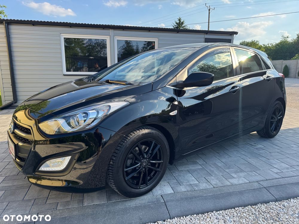 Hyundai i30 blue 1.4 Trend - 14