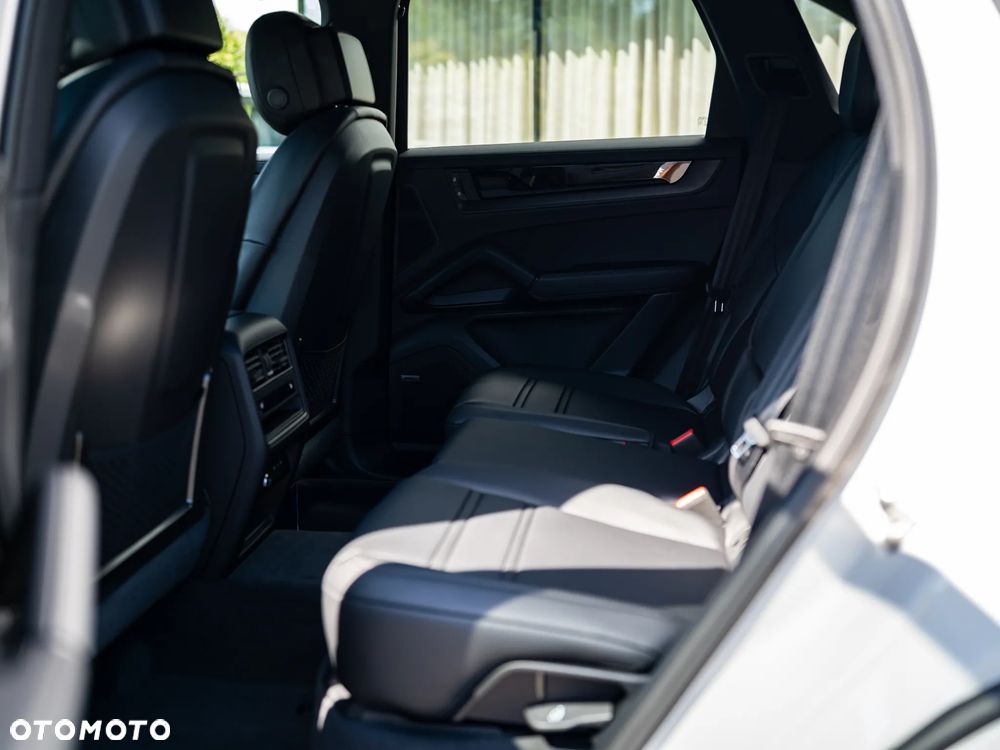 Porsche Cayenne Black Edition - 19