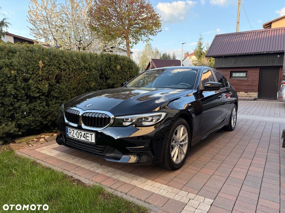 BMW Seria 3 330i Advantage - 2