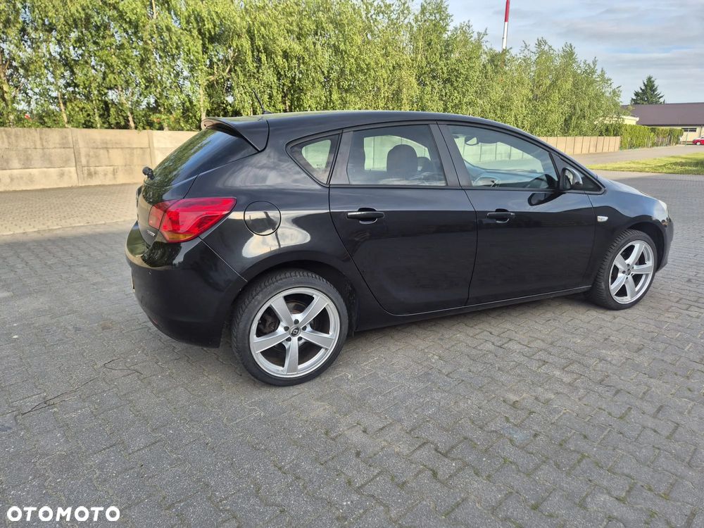 Opel Astra - 8