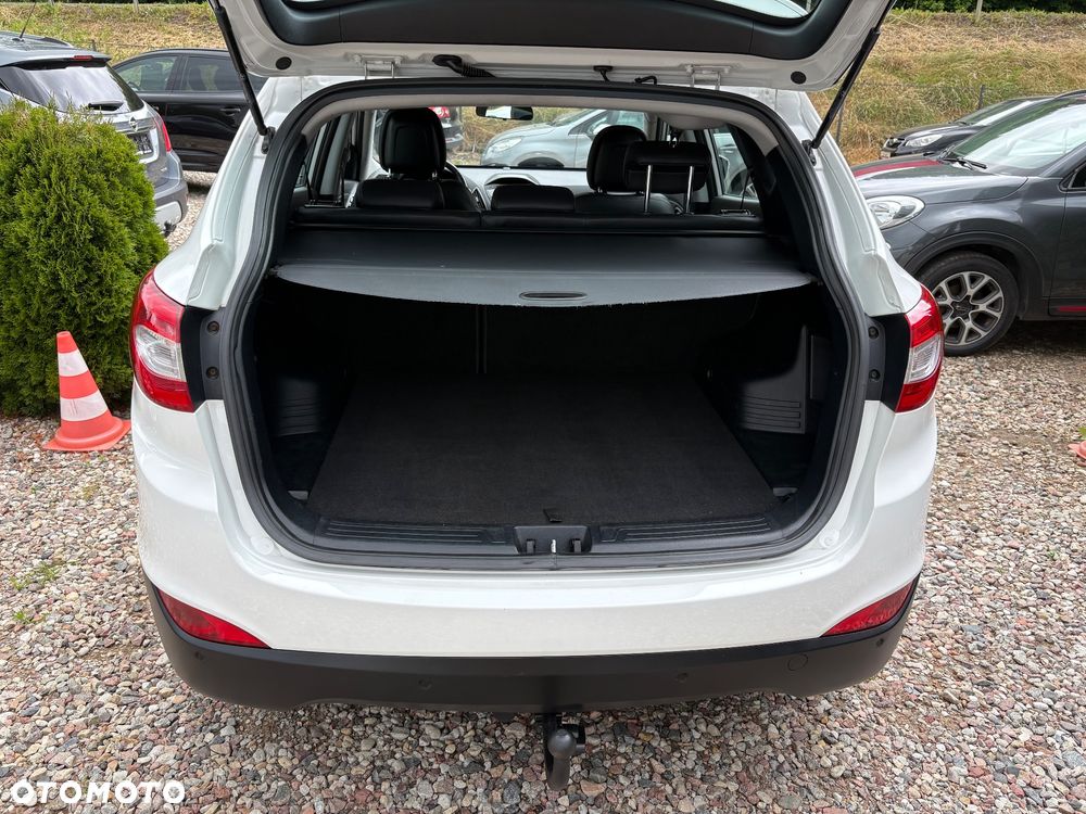 Hyundai ix35 1.7 CRDi 2WD Fifa World Cup Edition - 23
