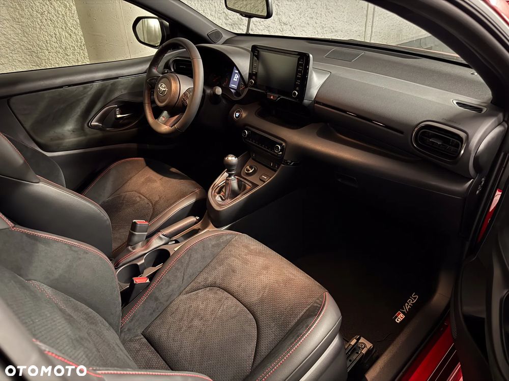 Toyota Yaris GR 1.6 Dynamic - 8